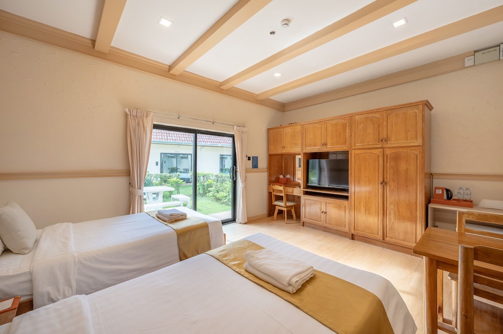 AB Paluso Retreat@Lake Mabprachan Pattaya