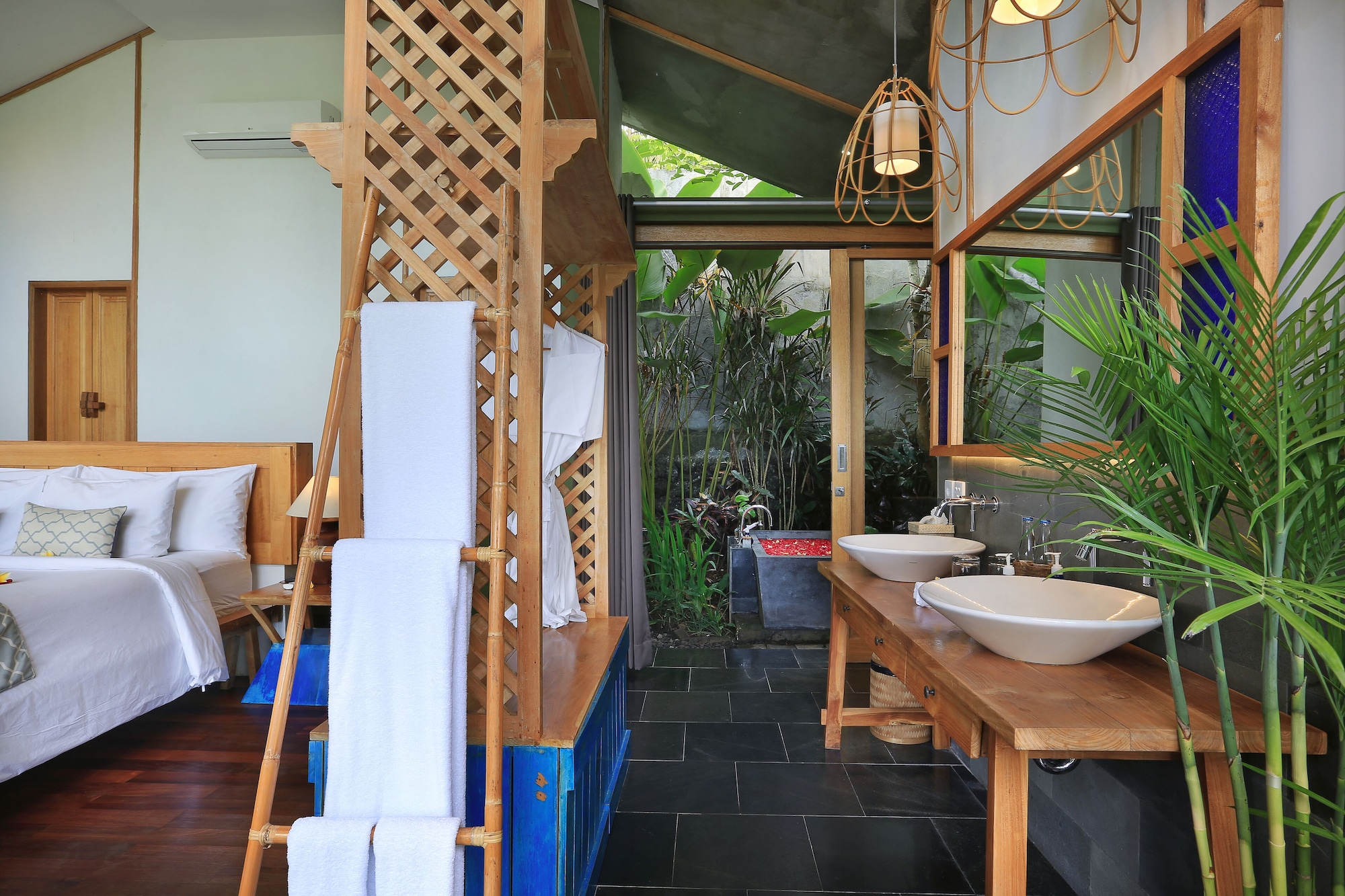 Amora Ubud Villas