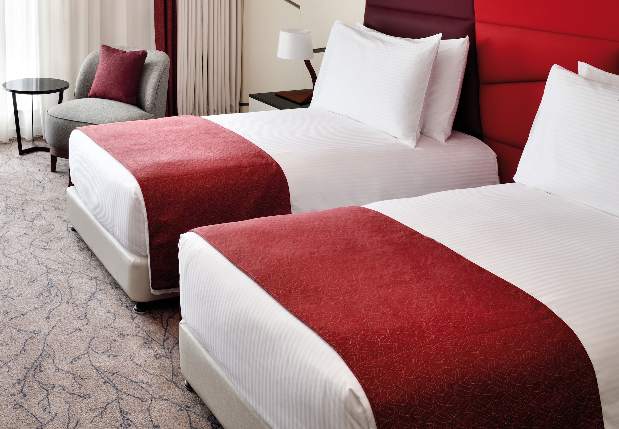 Hotel Movenpick Hotel Apartments Downtown Dubai, Vereinigte Arabische Emirate, Dubai. Großes 2