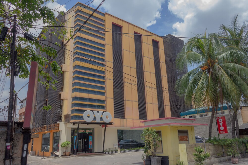 OYO 172 Gunung Sahari 12 Residence