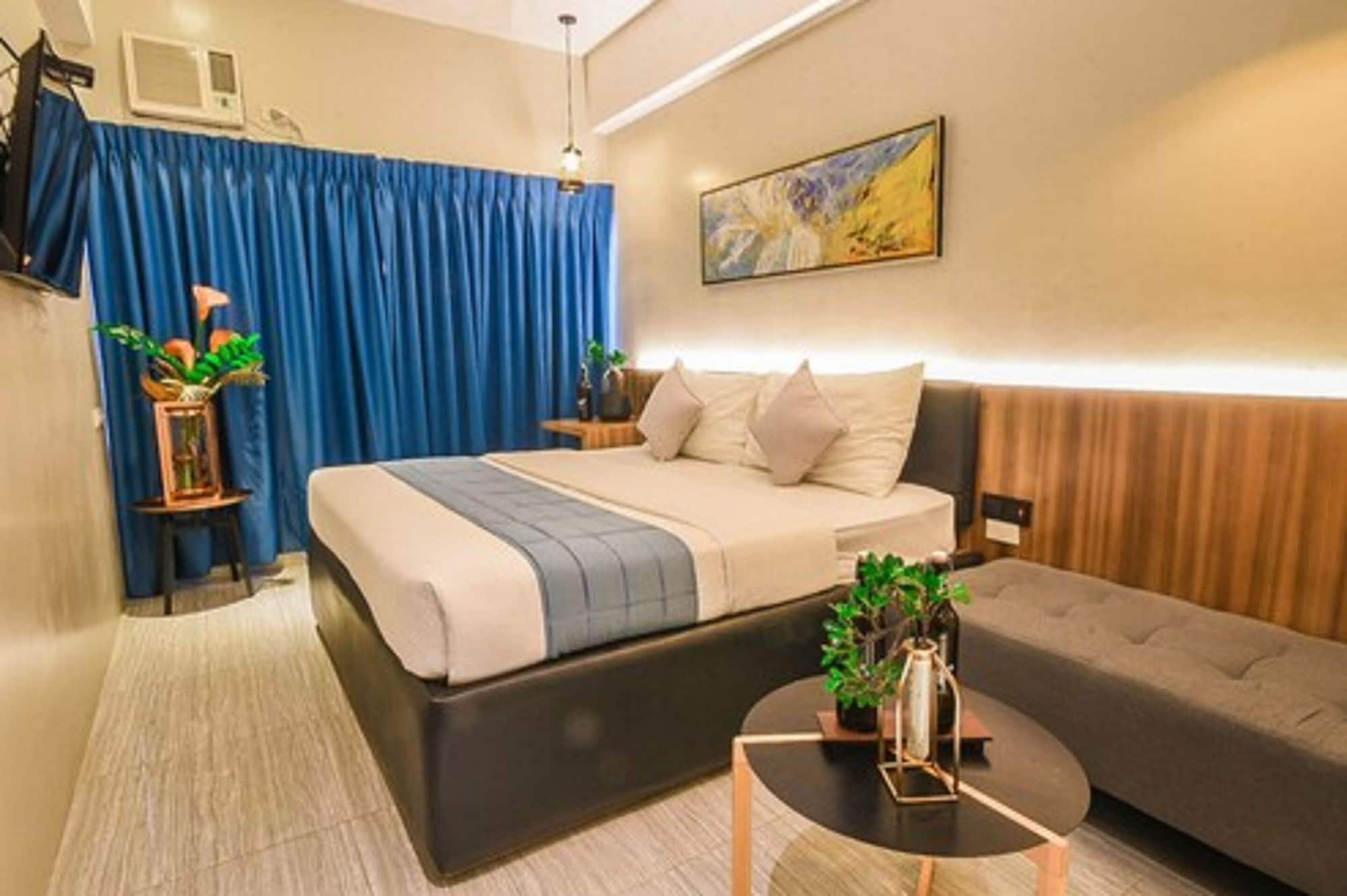Pacific Skyloft Hotel