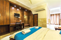 Zo Rooms MI Road