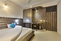 Zo Rooms MI Road