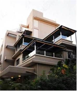 Side Image 2