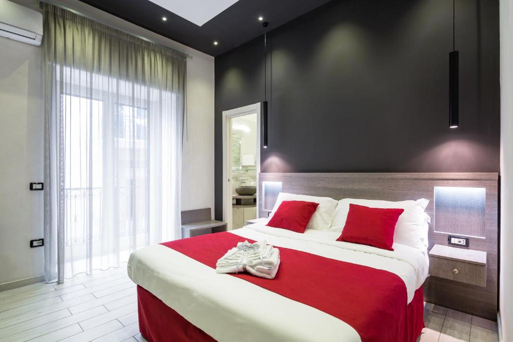 Hotel Bella Napoli (ex De La Ville Hotel)