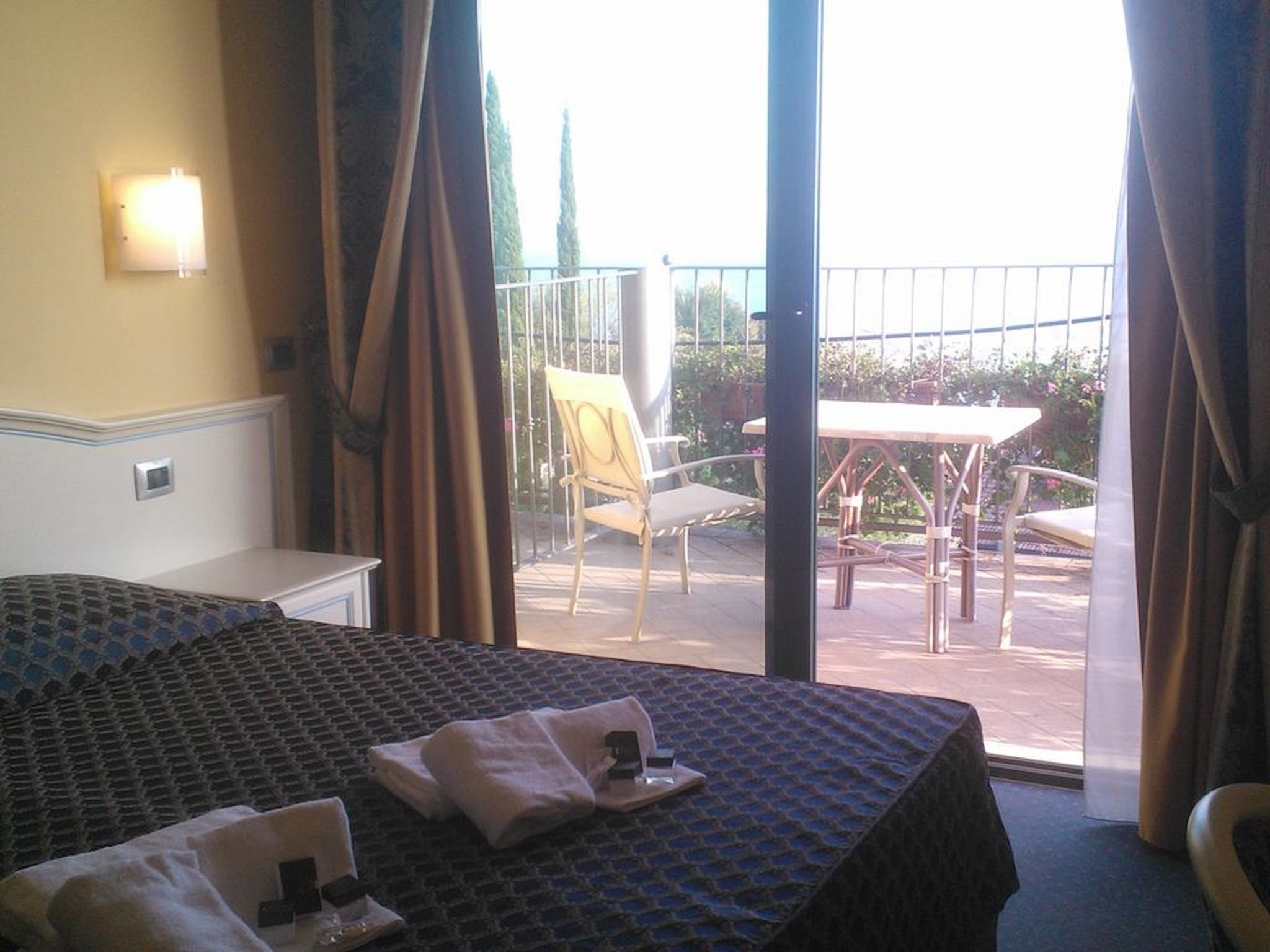 Hotel AHG Riva del Sole Hotel, Italien, Moniga del Garda. Großes 1