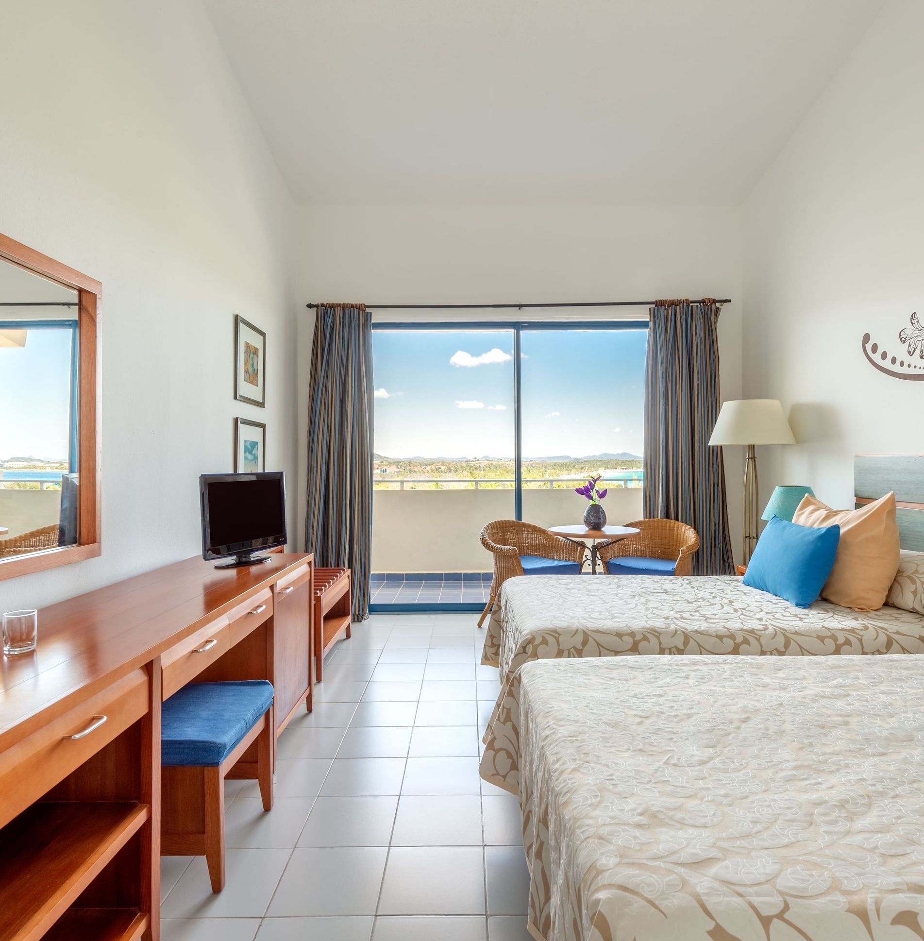 ASTON Costa Verde Beach Resort (ex Blau Costa Verde Hotel)