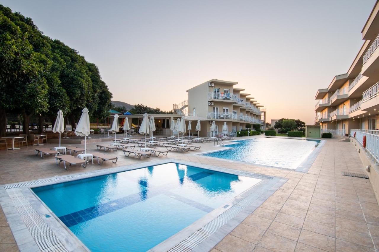 Felysiti Hotel (Ex Nicolas Villas)