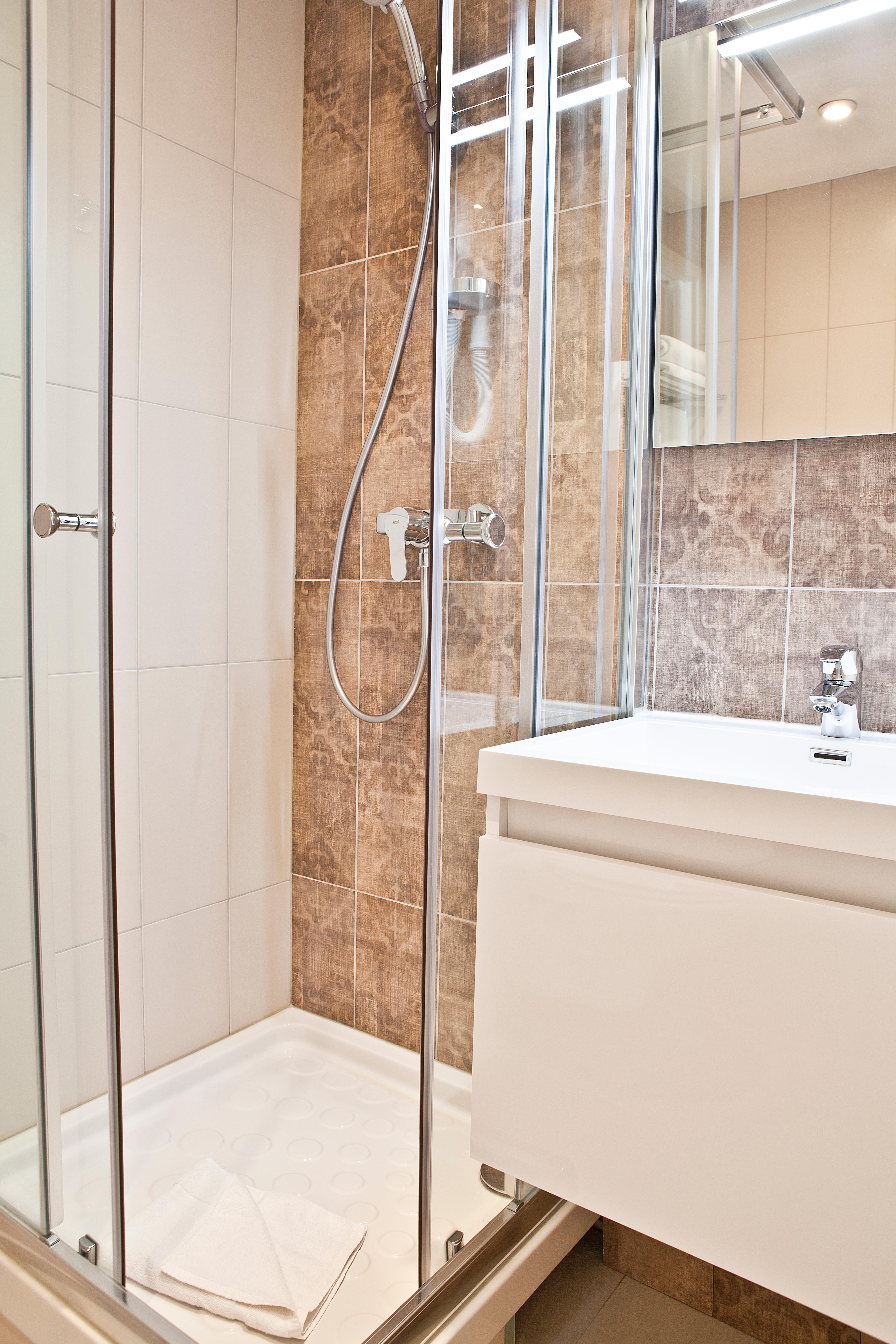 Hotel Eiffel Segur