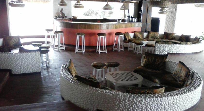 Le Pelican Du Saloum