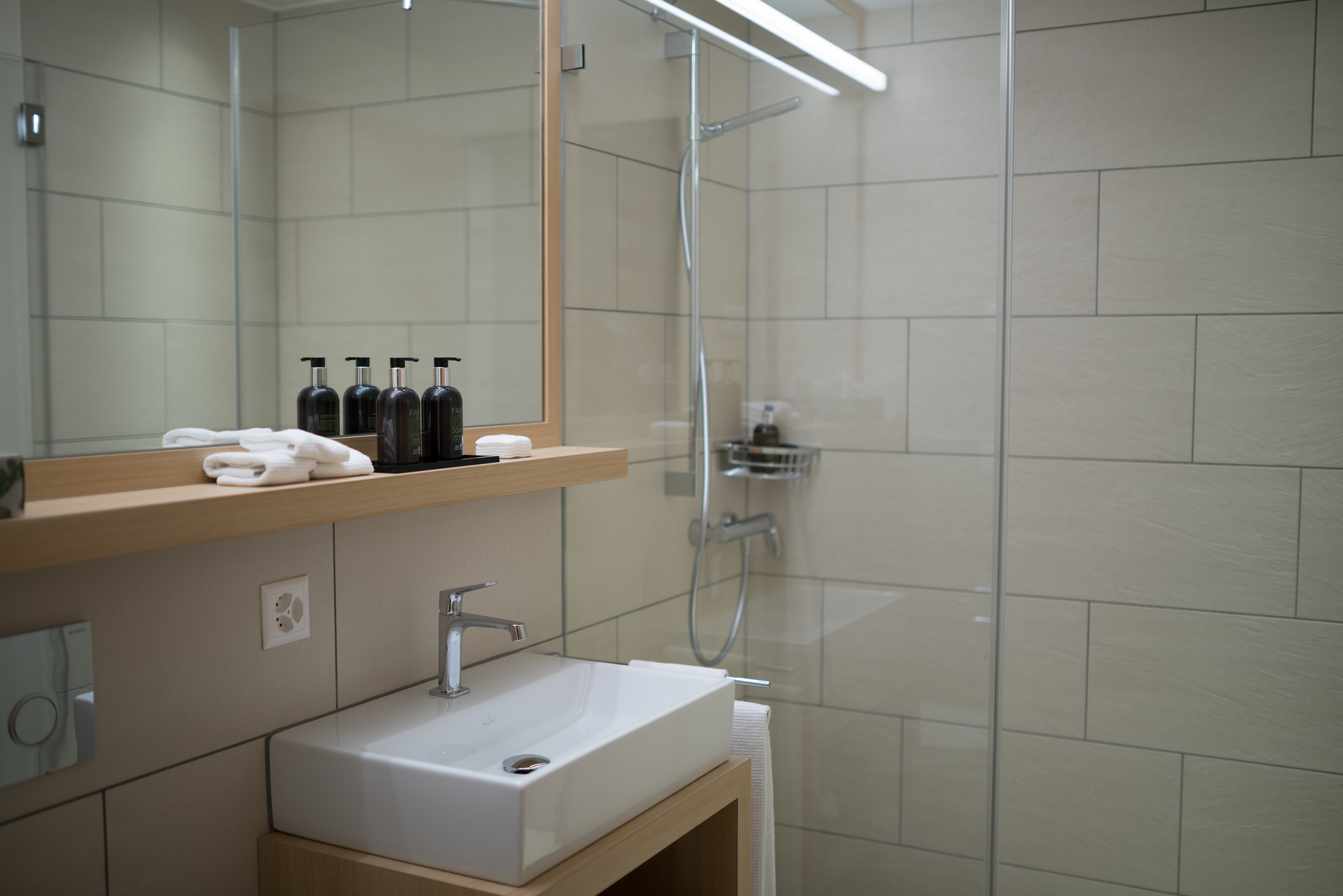 Peaks Place Apartment Hotel And Spa