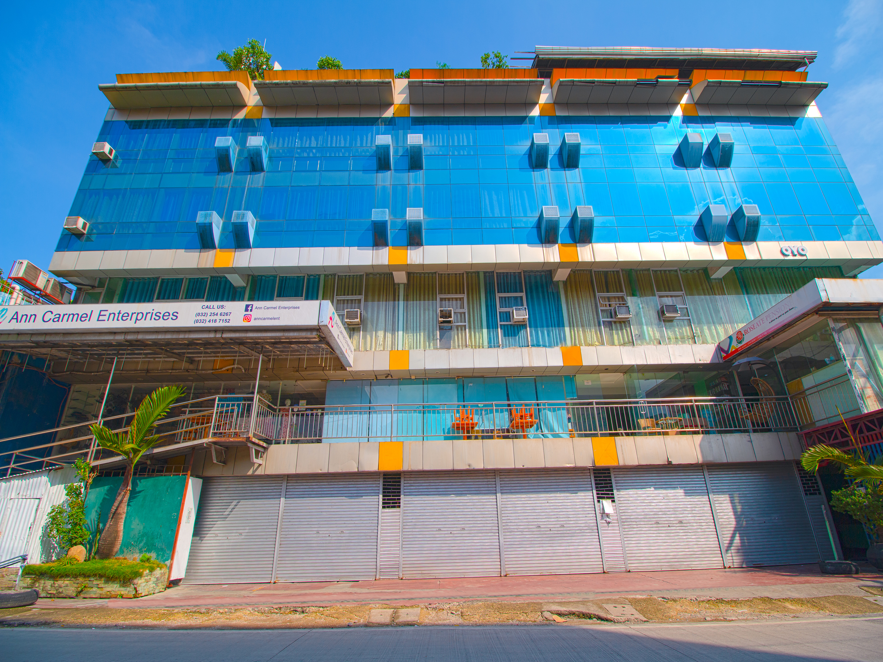 OYO 677 Roseate Pensione