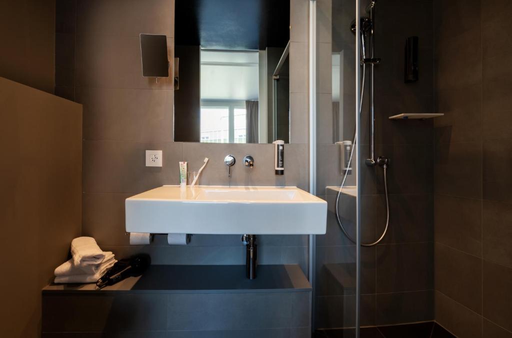 Hotel B&B Hotel St Gallen, Schweiz, St. Gallen. Großes 2