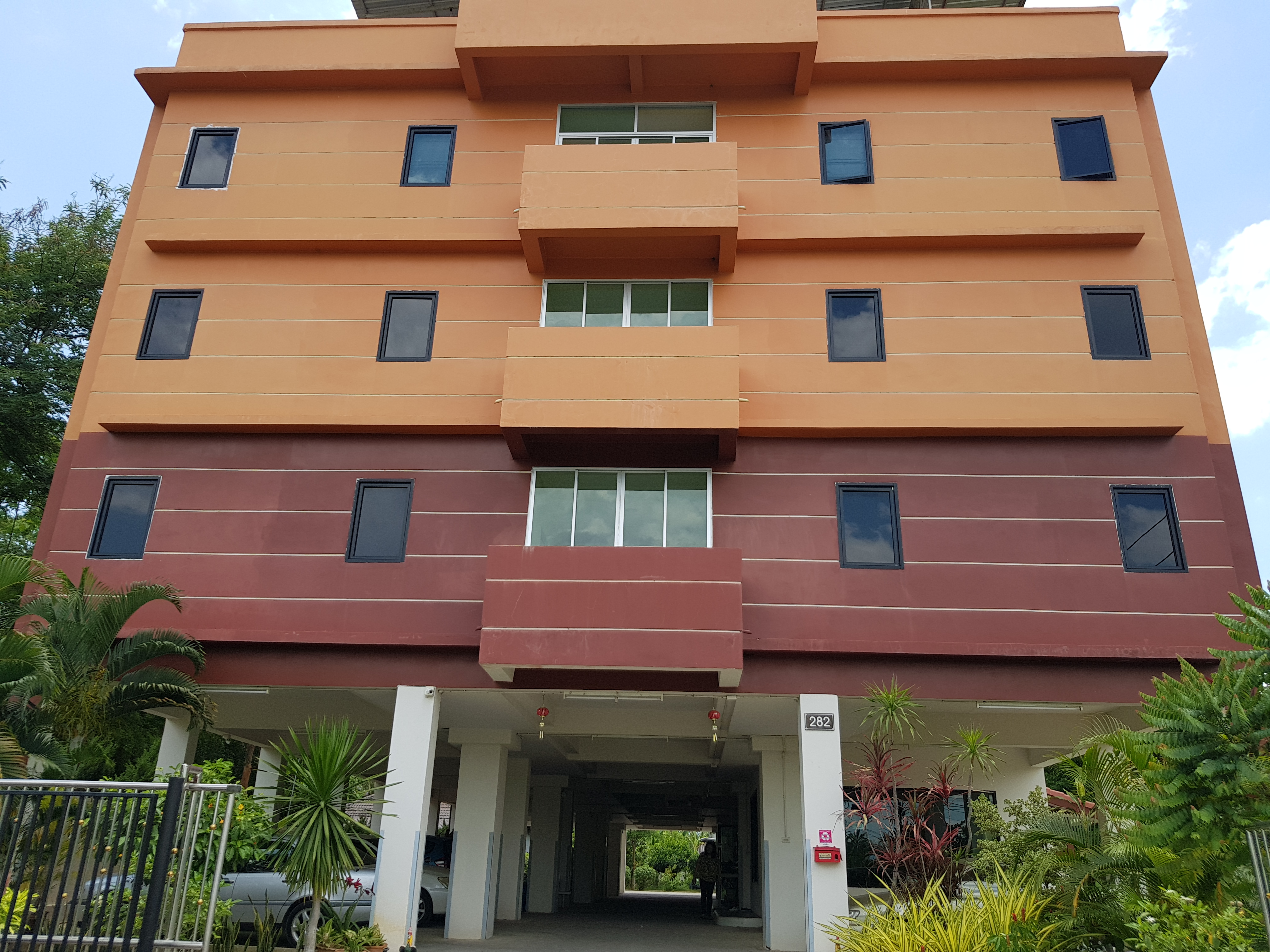 Boonthavon Maejo Hotel by ZUZU