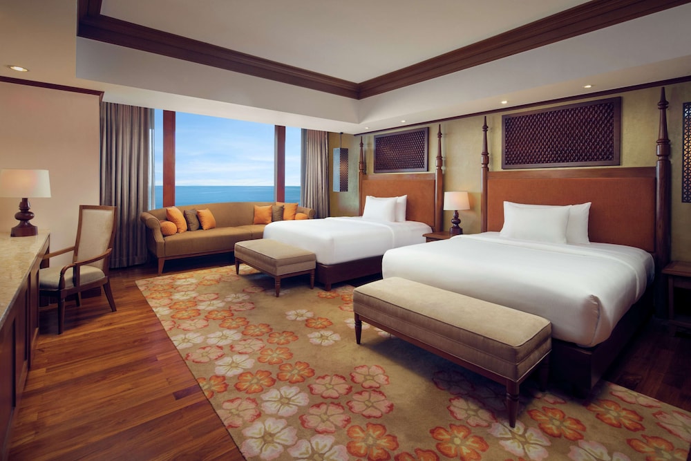 Hilton Bali Tatil Köyü