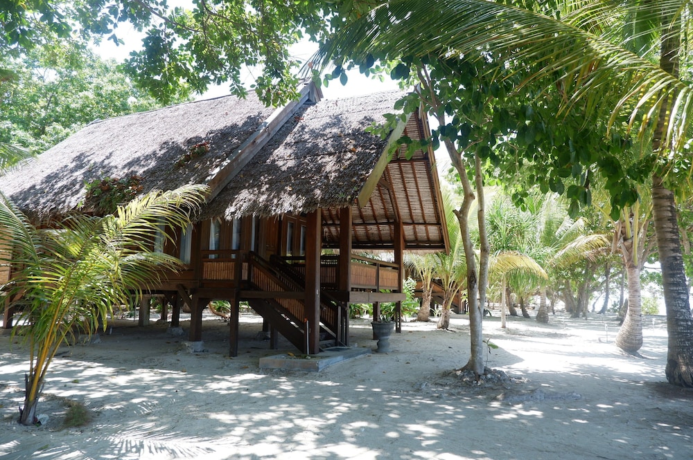Wakatobi Patuno Diving and Beach Resort by SAHID photo 5