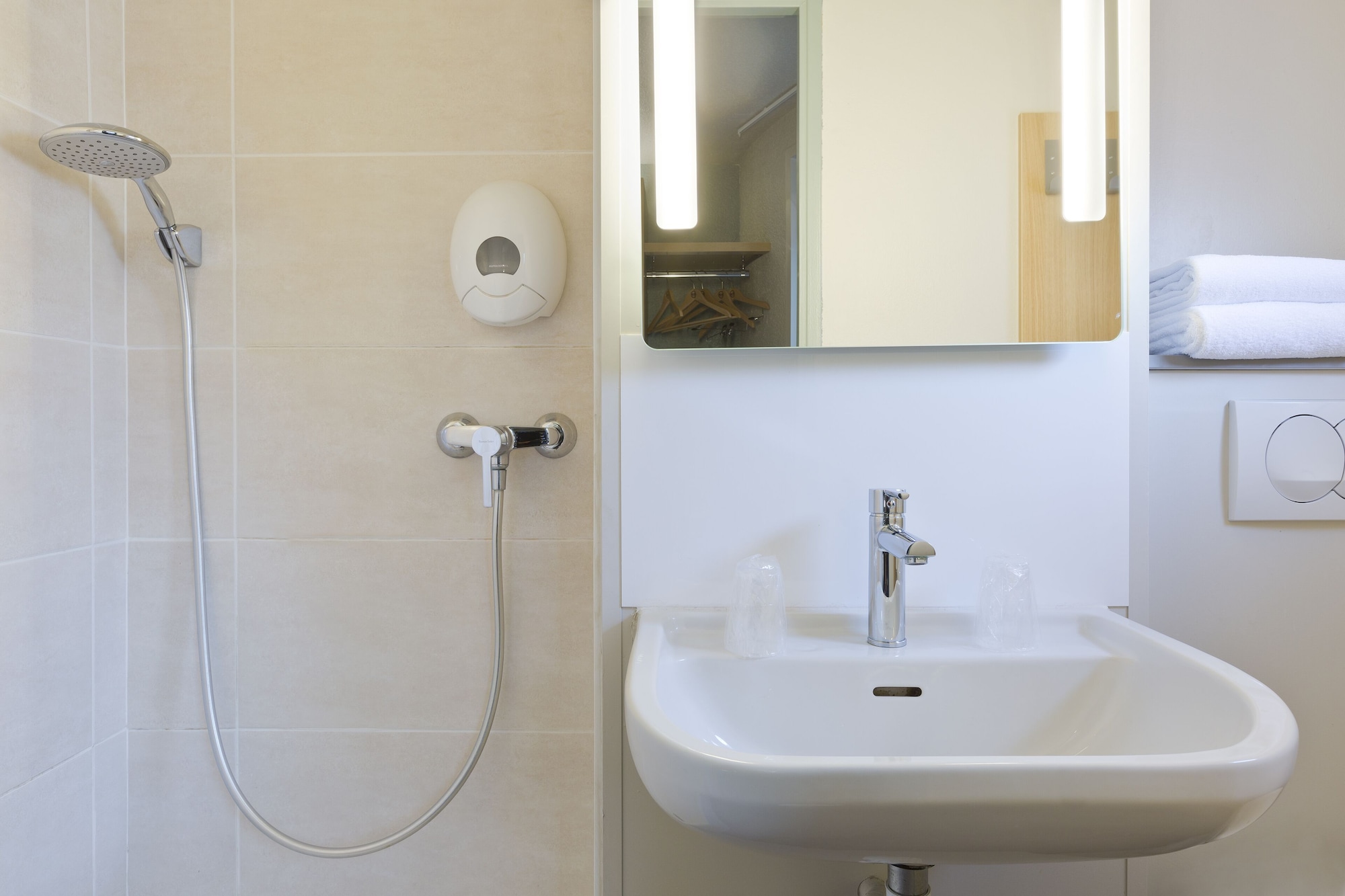 Hotel B&B Hotel Le Mans Centre, Frankreich, Le Mans. Großes 2