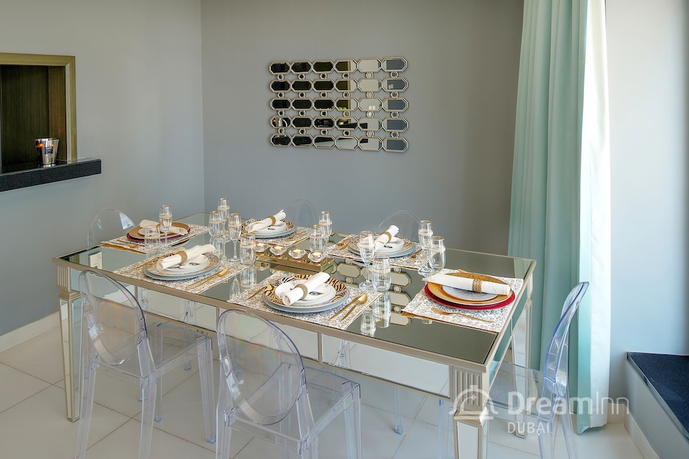 Dream Inn Dubai Loft Towers