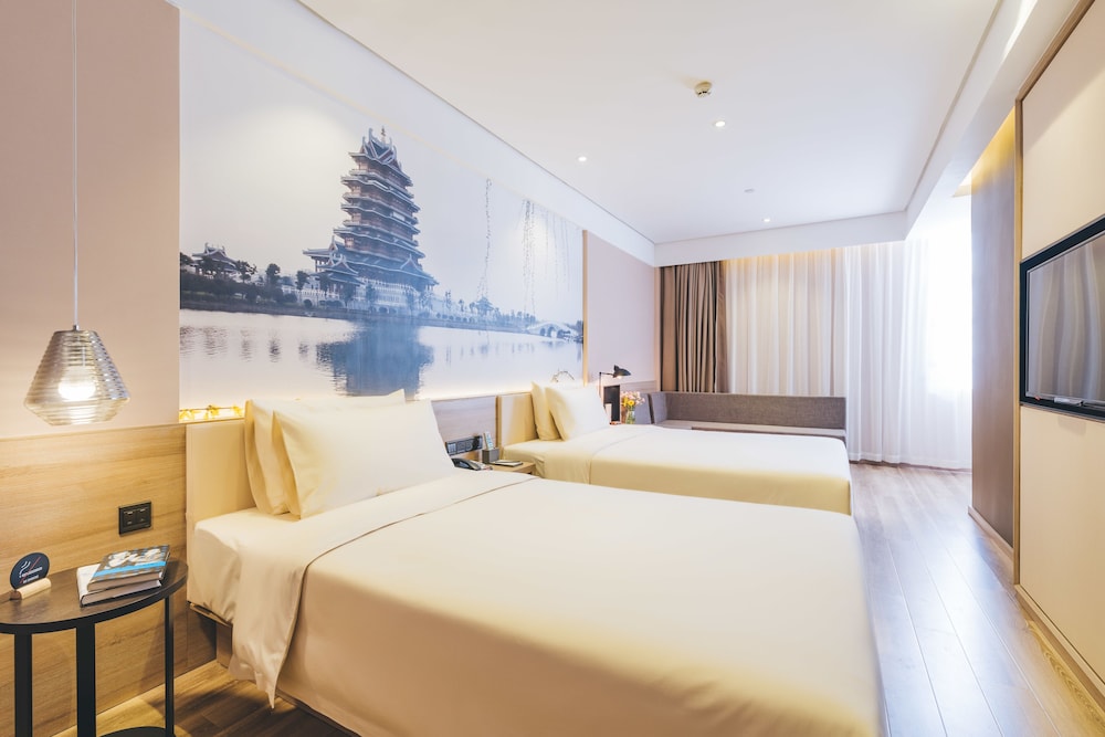 Atour Hotel (Hefei Binhu Yungu Road)
