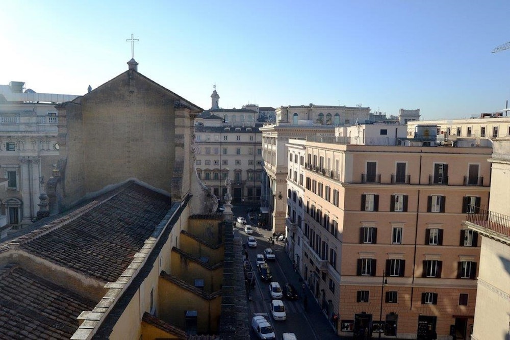 Hotel Tritone Rome