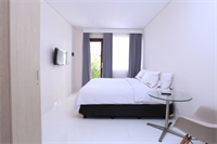 RedDoorz @ Petitenget Seminyak