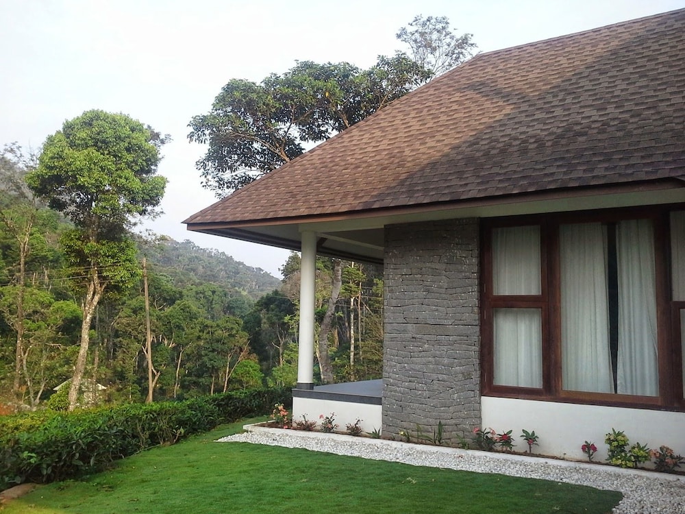 Silver Oak Plantation Bungalow