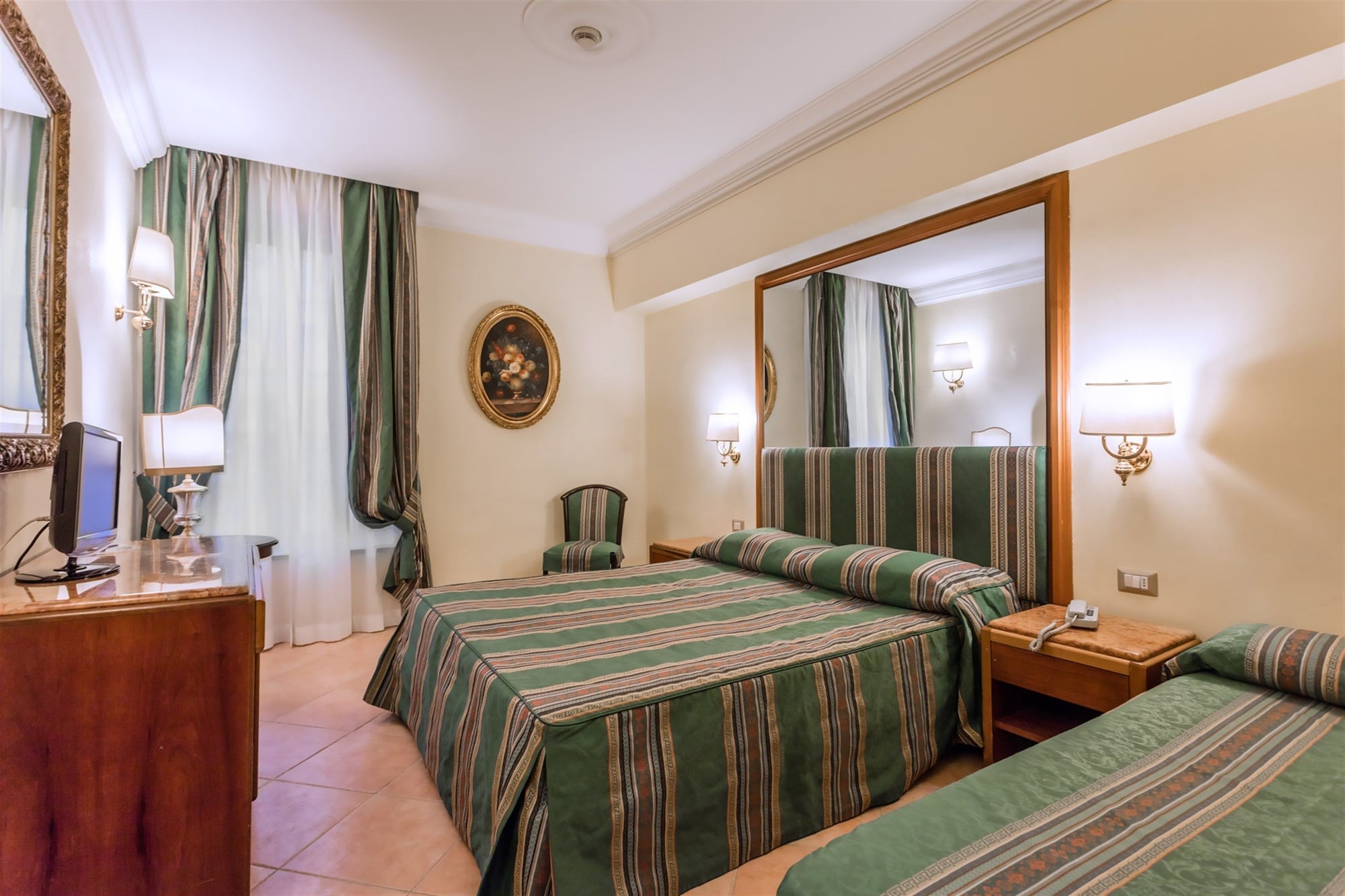 Hotel Raeli Hotel Archimede, Italien, Rom. Großes 1