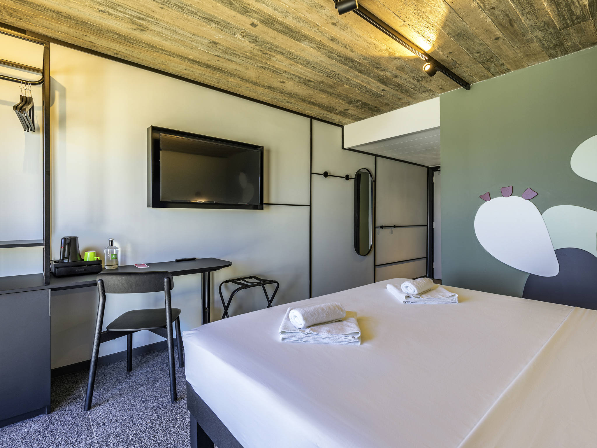 ibis Styles ST Pauls Bay Malta