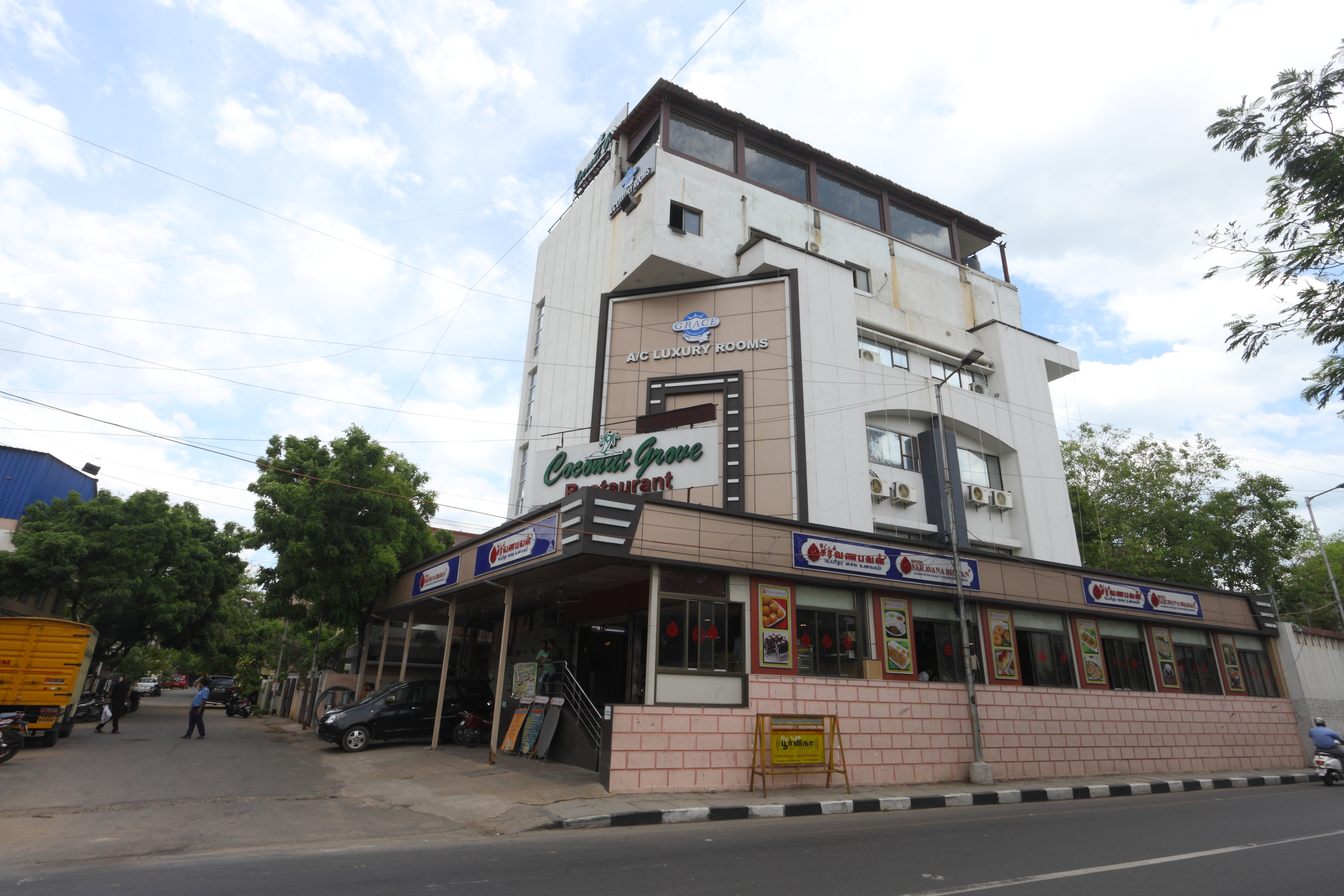 OYO 9655 Hotel Grace Residency
