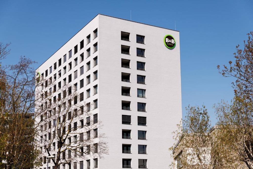 Hotel B&B Hotel Basel, Schweiz, Basel. Großes 1