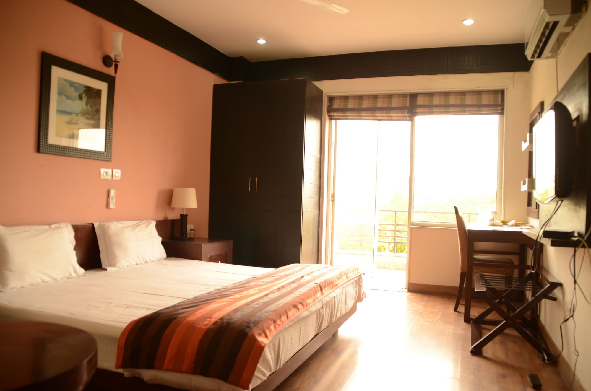 Treebo Neo Residency