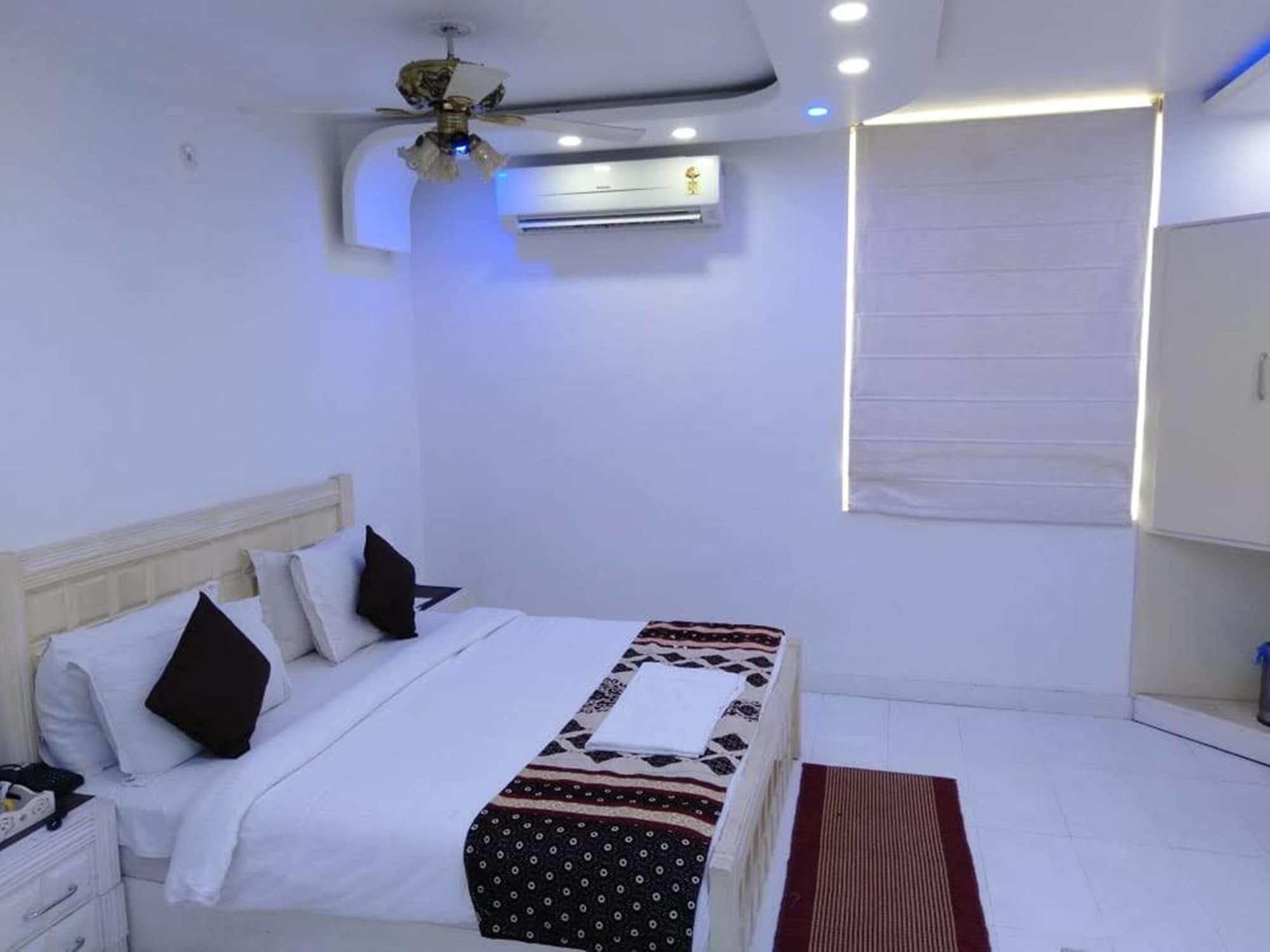 Golden Sands by One Hotels