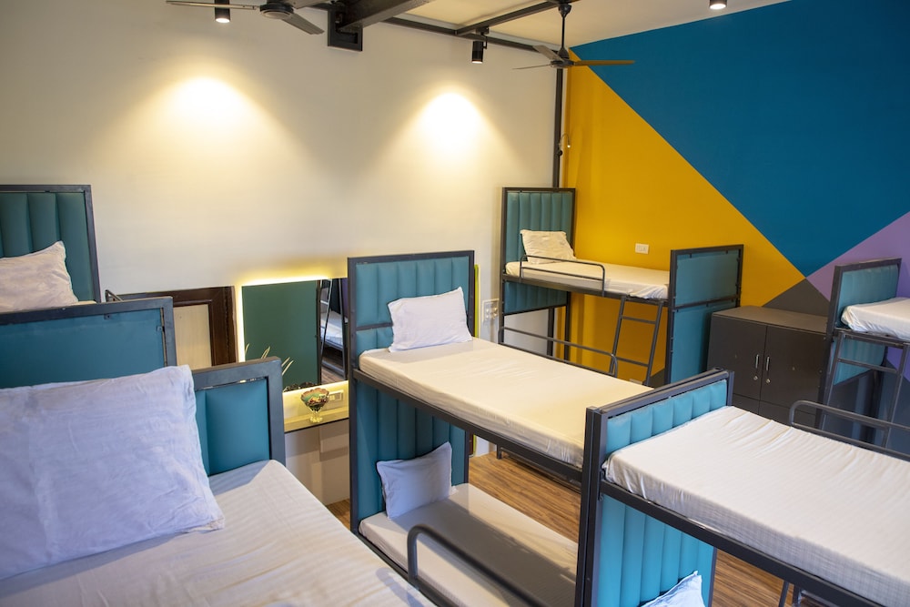 Empire Royale Hotel
