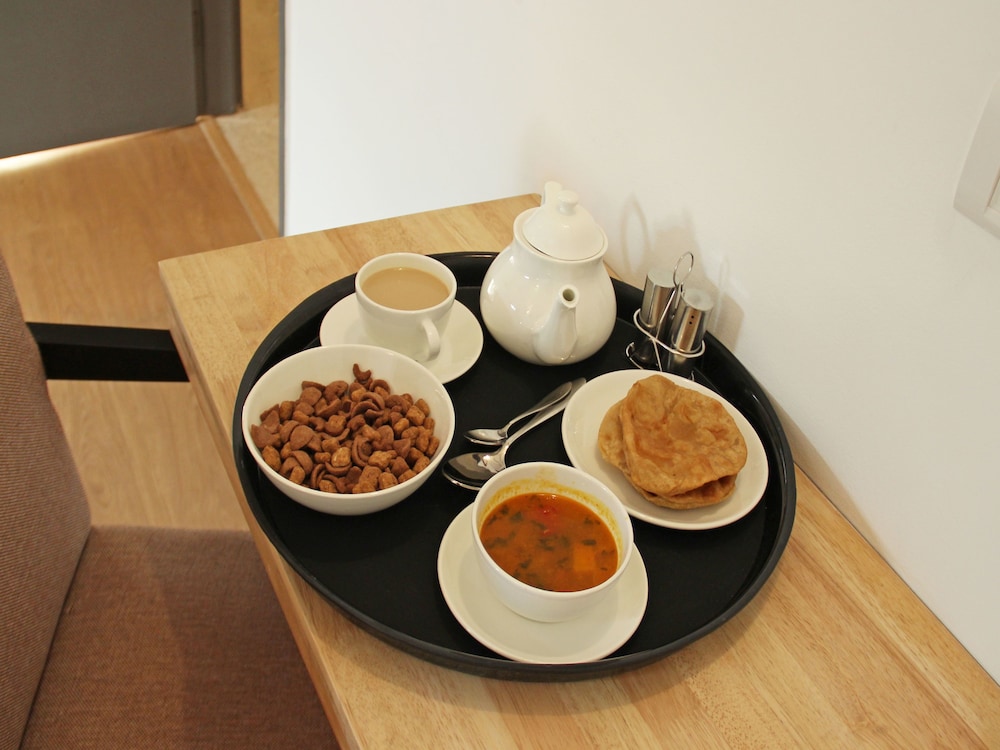 OYO 14864 Hotel Satyam Inn