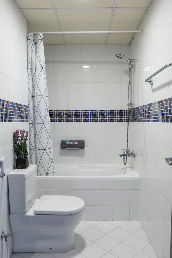 Higuests Vacation Homes - Indigo Tower