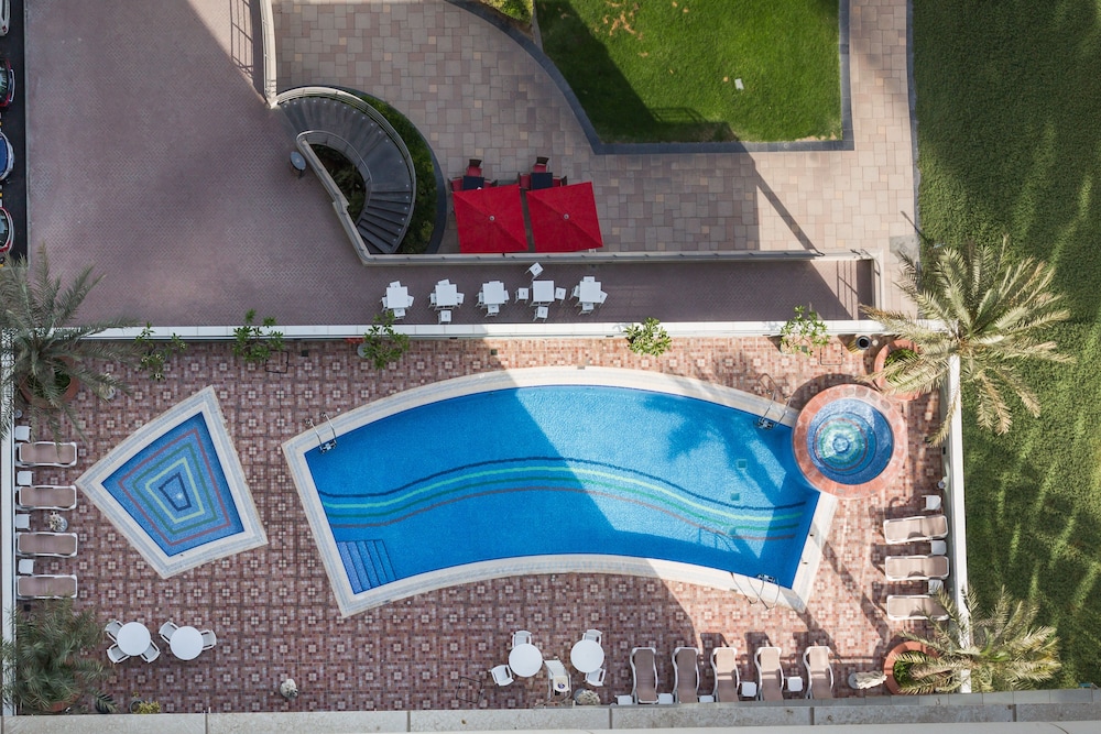 Higuests Vacation Homes - Indigo Tower