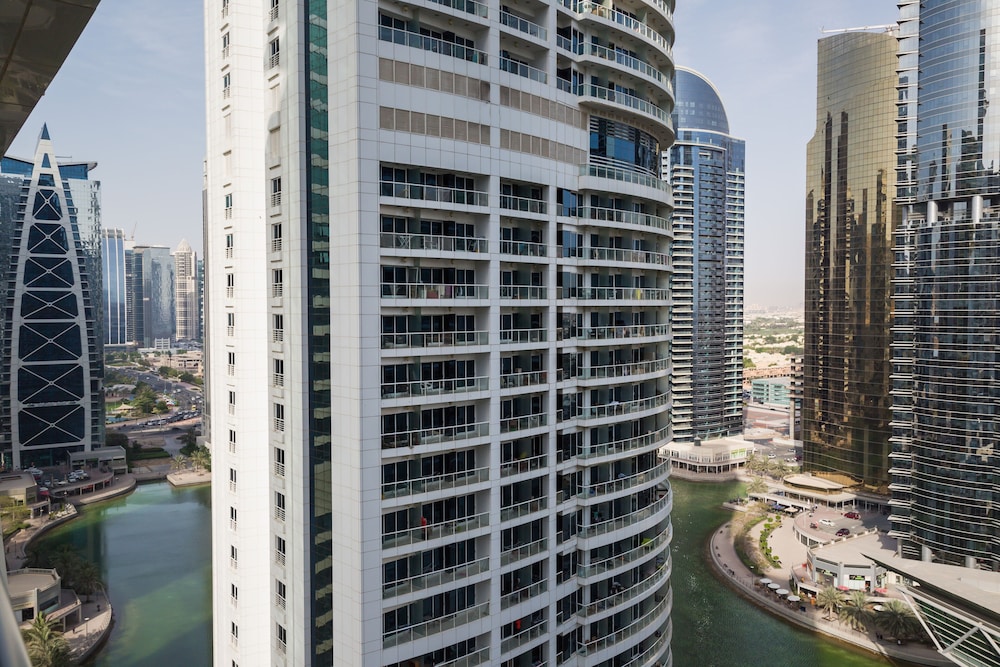 Higuests Vacation Homes - Indigo Tower