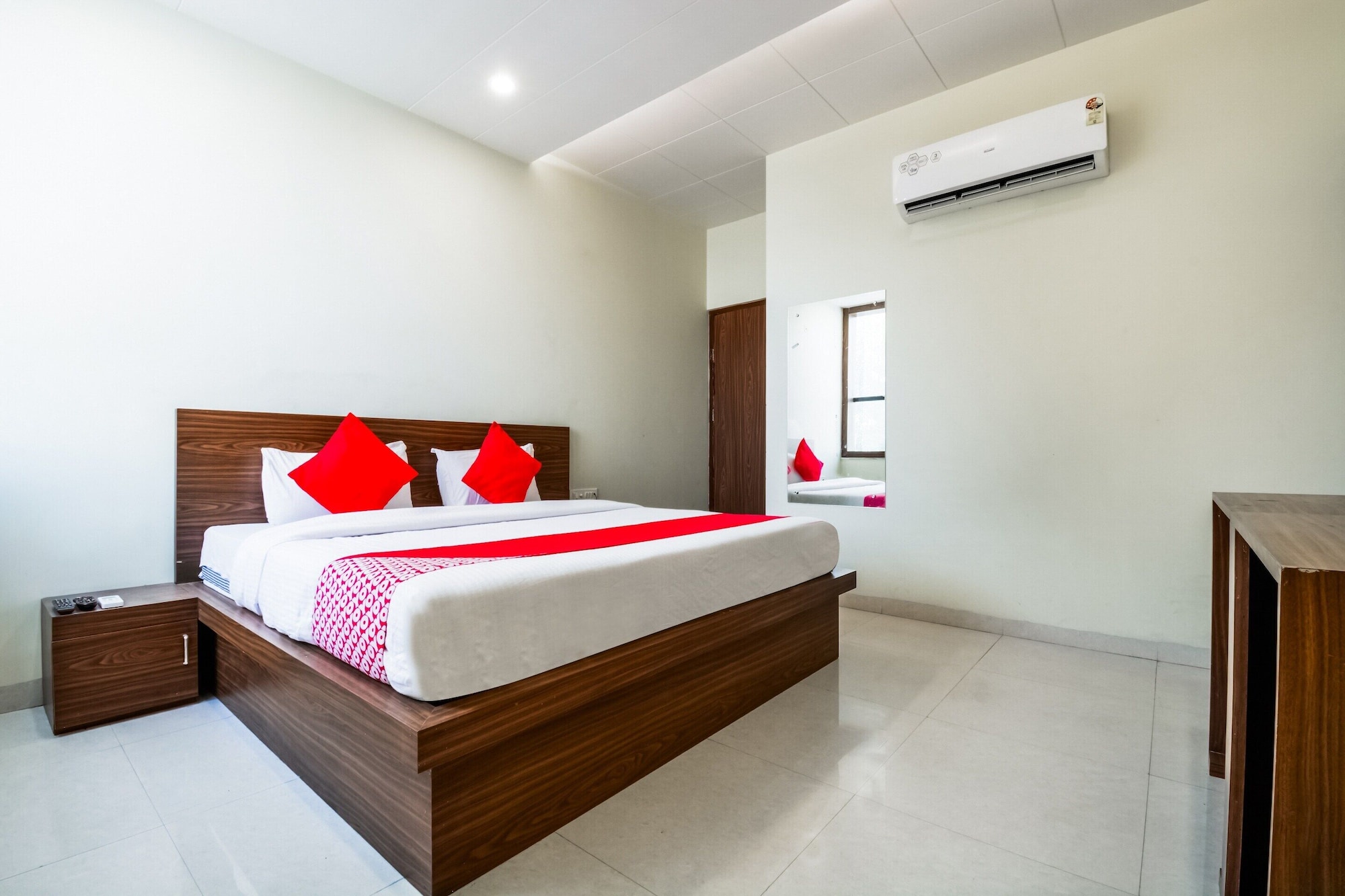 OYO 22204 Mark Inn
