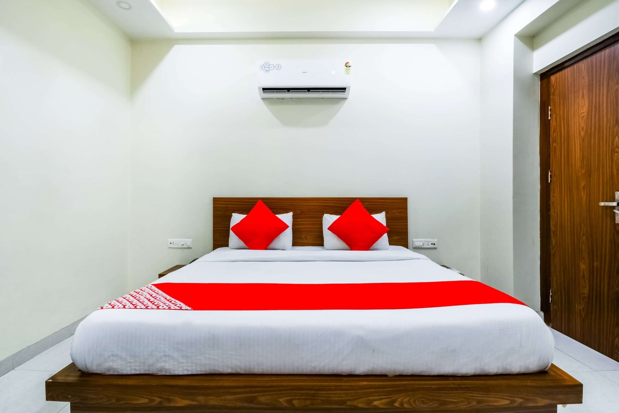 OYO 22204 Mark Inn
