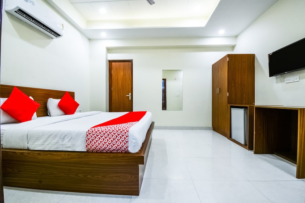 OYO 22204 Mark Inn