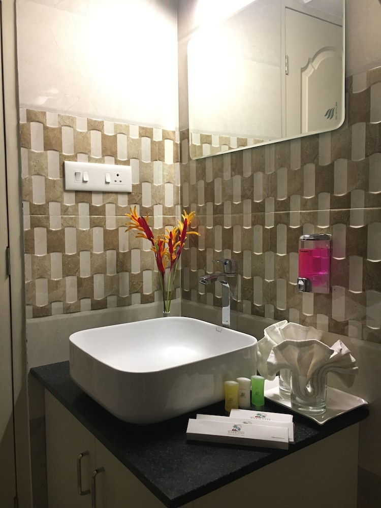 Warm Stay Retreat