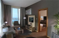 Hotel TRYP Hotel by Wyndham Abu Dhabi, Vereinigte Arabische Emirate, Abu Dhabi. Großes 2