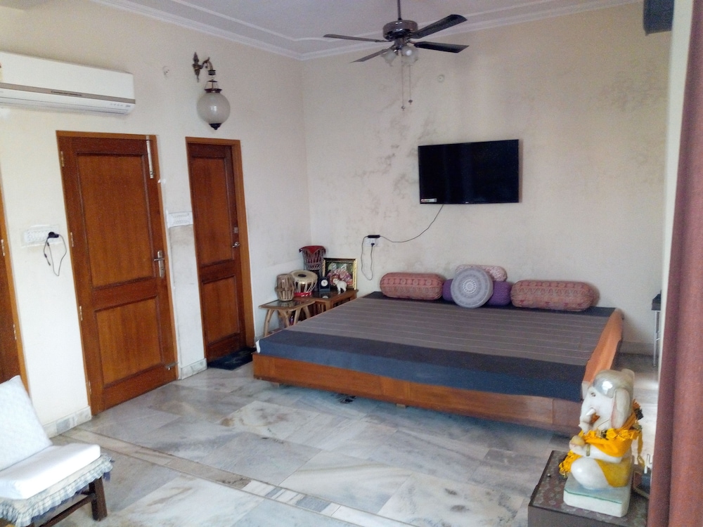The  Heera Haveli
