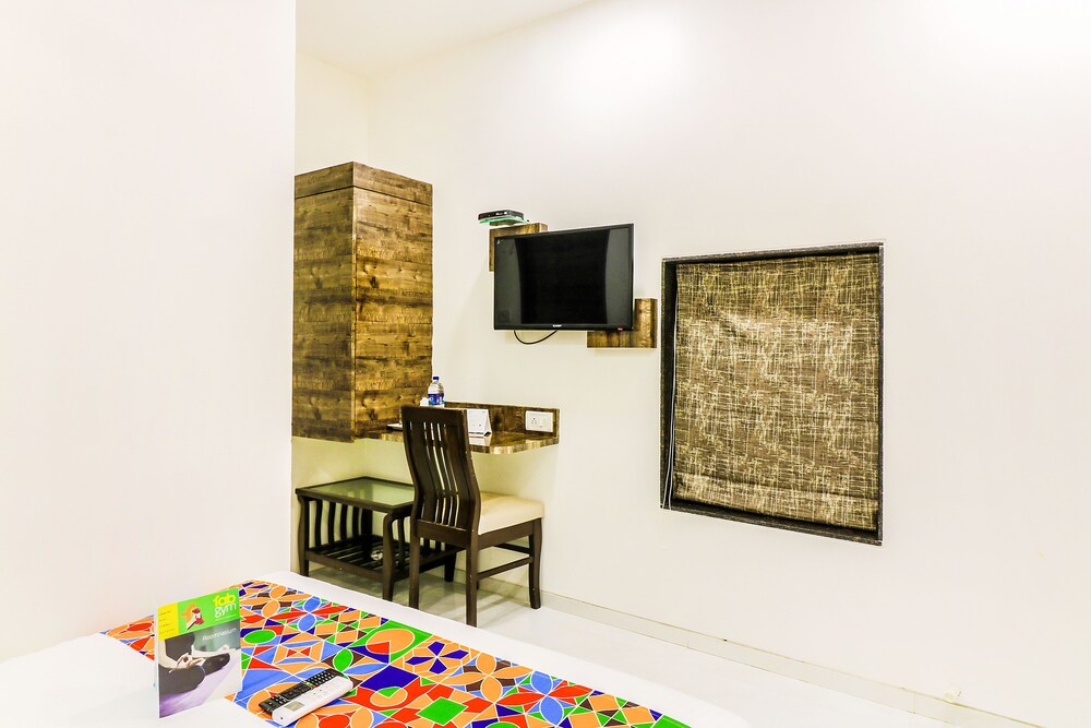 FabHotel Magnet Mumbai Airport