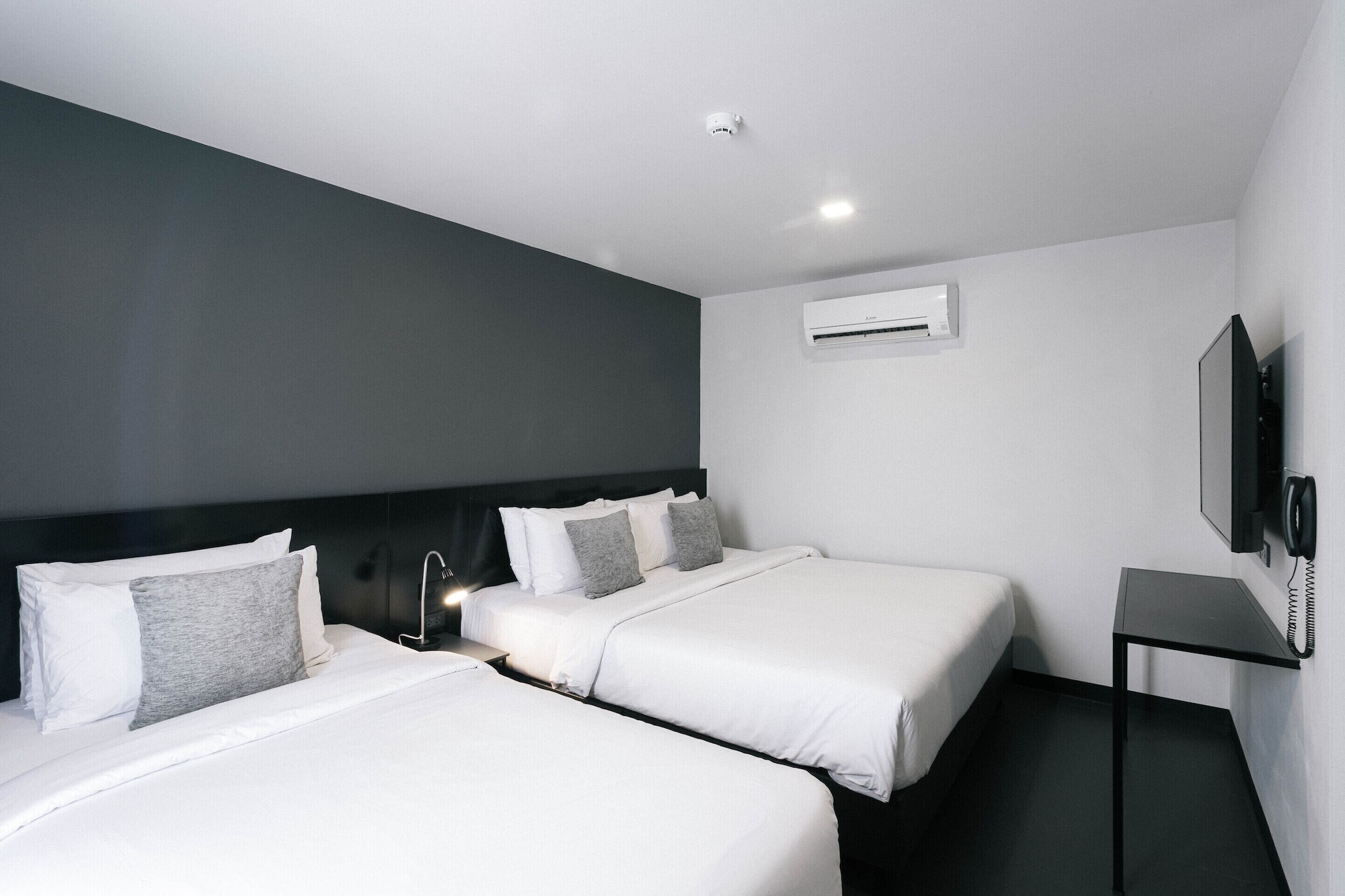 CREW HOTEL
