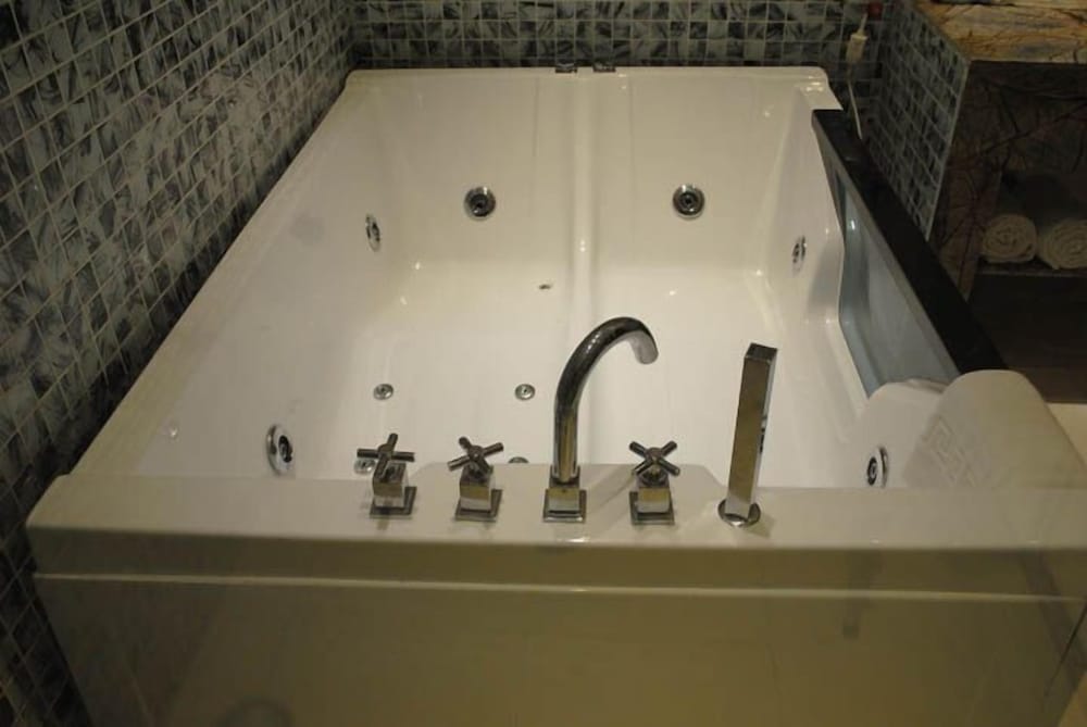 Jaipur Greens Hotel