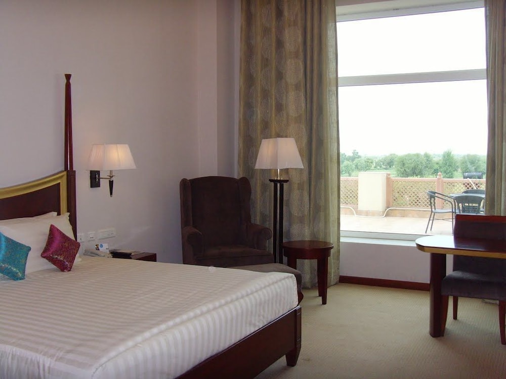 Jaipur Greens Hotel