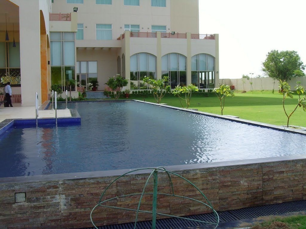 Jaipur Greens Hotel