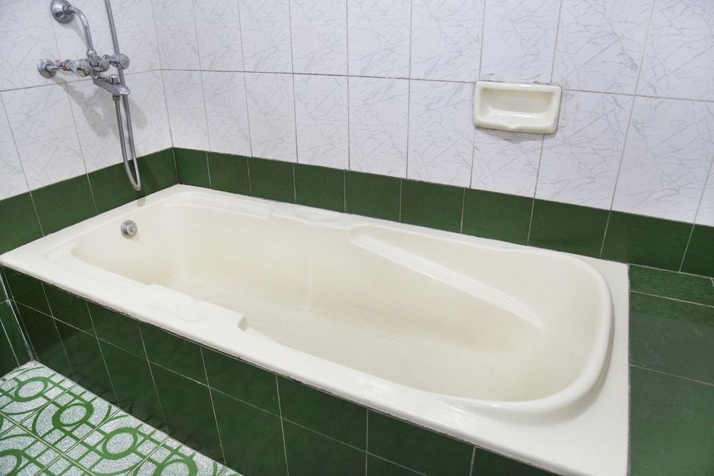 GuestHouser 1 BR Bed & Breakfast