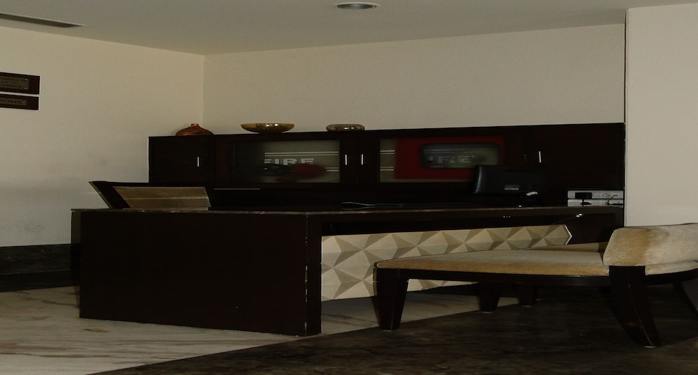 City Heart Sarovar Portico
